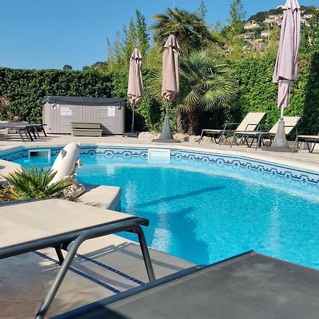 Villa Plein Sud A 900M Du Centre De Cavalaire Sur Mer - Chambre Climatisee - Piscine - Spa- Calme Et Detente Zewnętrze zdjęcie