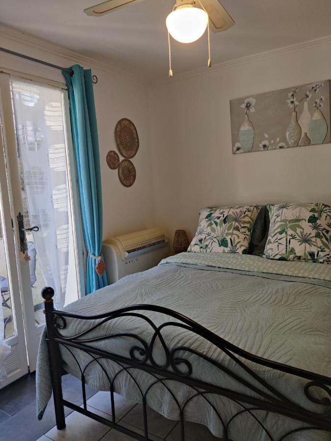 Villa Plein Sud A 900M Du Centre De Cavalaire Sur Mer - Chambre Climatisee - Piscine - Spa- Calme Et Detente Zewnętrze zdjęcie